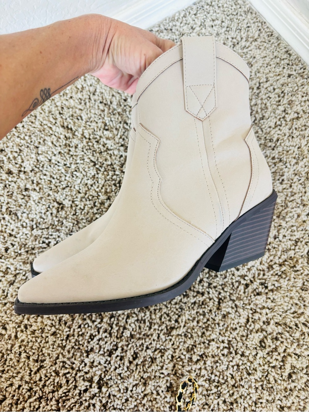 SHEIN Cream Western Ankle Boots with Stacked Heel - Picture 2 of 11